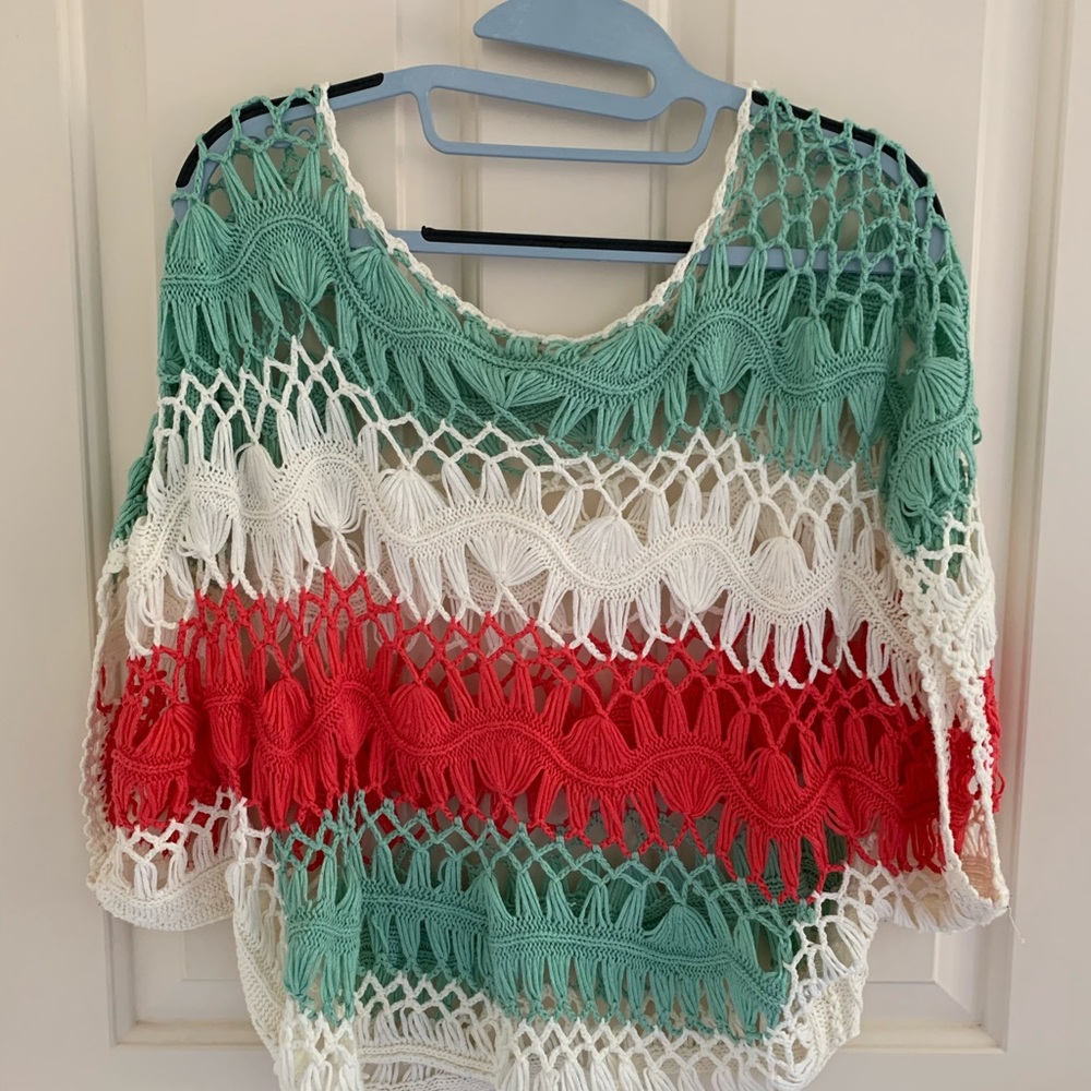 EUC Beautiful Crochet Knit Top